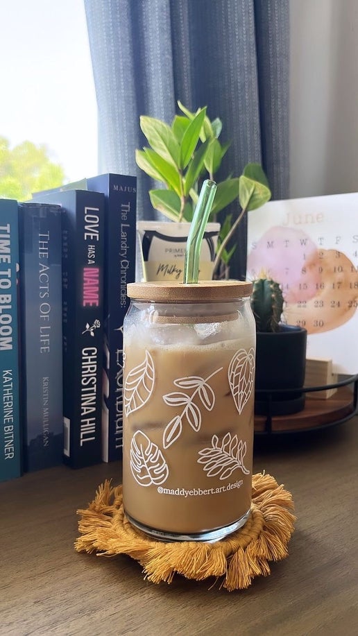 16 oz. "Plant" Beer Glasses with glass straw and lid